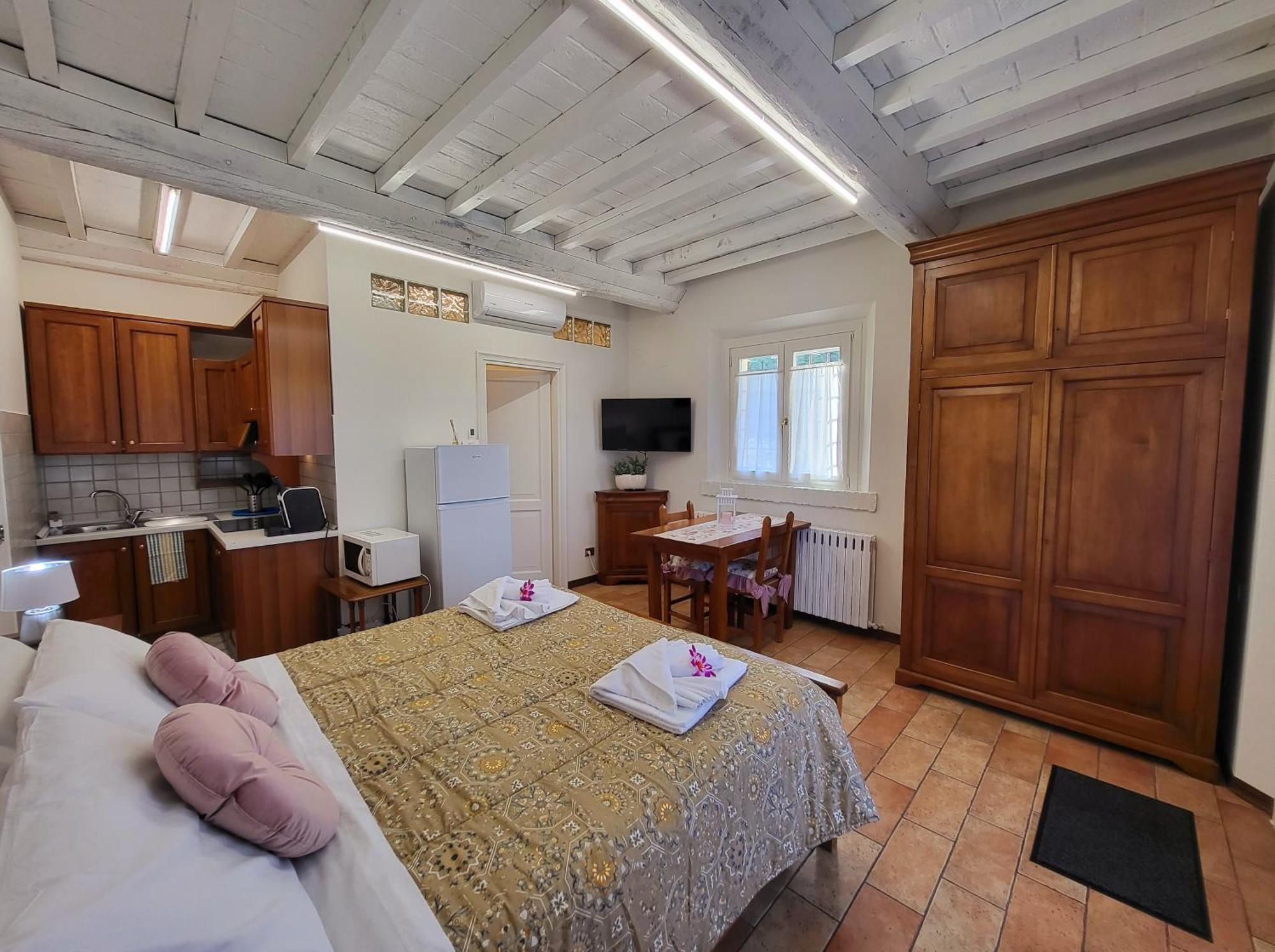 Residence Antico Borgo Modena Exterior photo